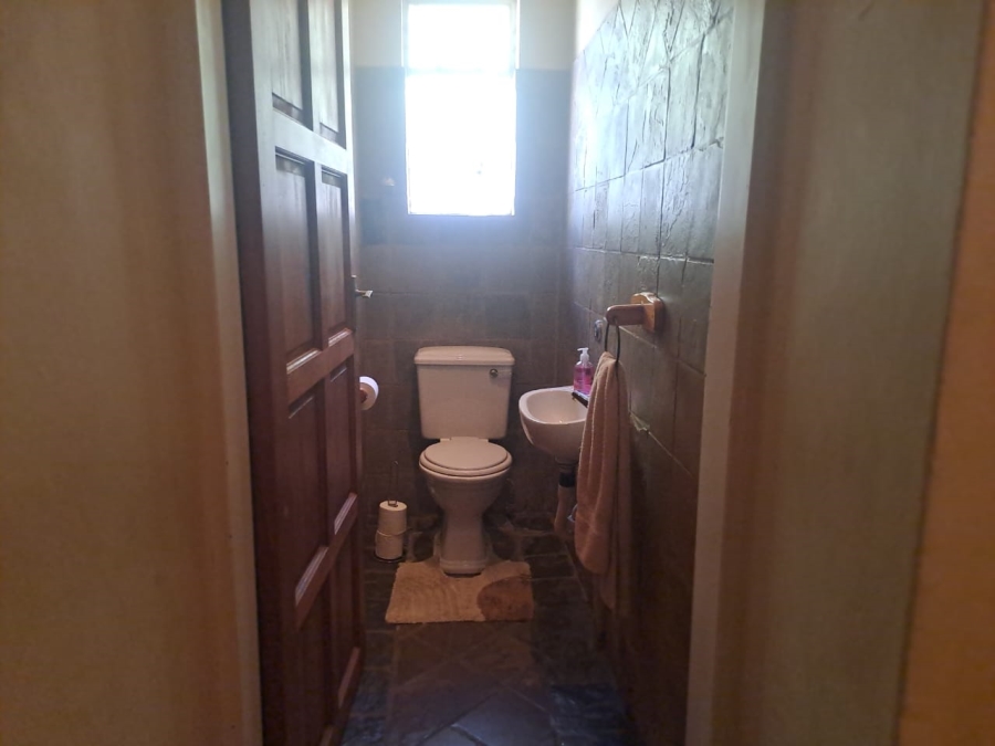 5 Bedroom Property for Sale in Boschfontein A H North West